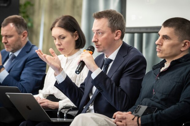 QcpMki4EgiWHTtW7yqQKFNfo3jpMmtoKfP1kTK0Z