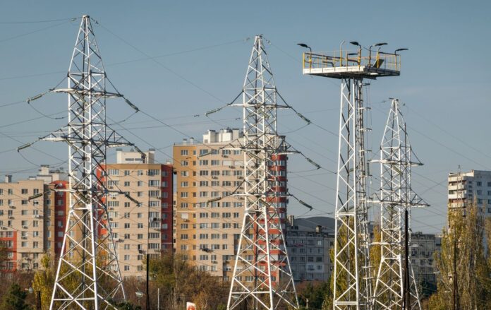 _lep_opori_elektroperedach_visokoyi_naprugi_gettyimages_1245081912_76a08a20461ad3eafc15c4feee163984_1300x820