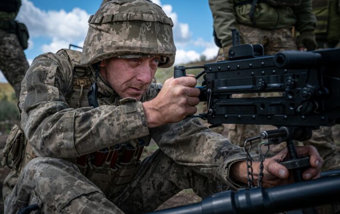 _viyskoviy_kulemet_donbas_lito_2023_gettyimages_1562510287_7fcb3aec0f4ff776585bdbb530b1a875_1300x820